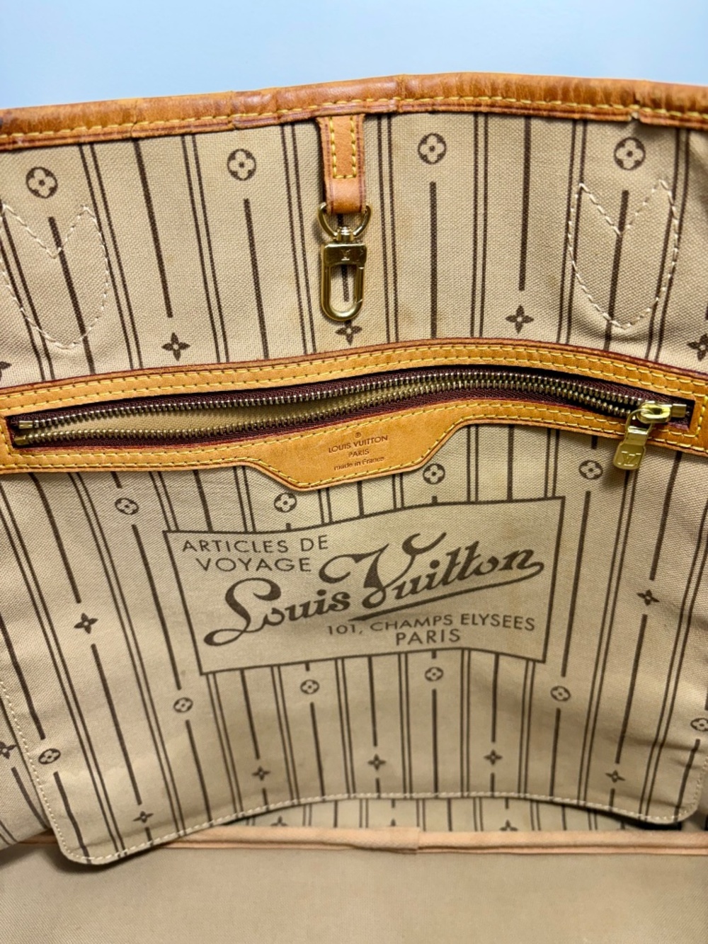 Louis Vuitton Monogram Neverfull GM - Picture 8 of 14